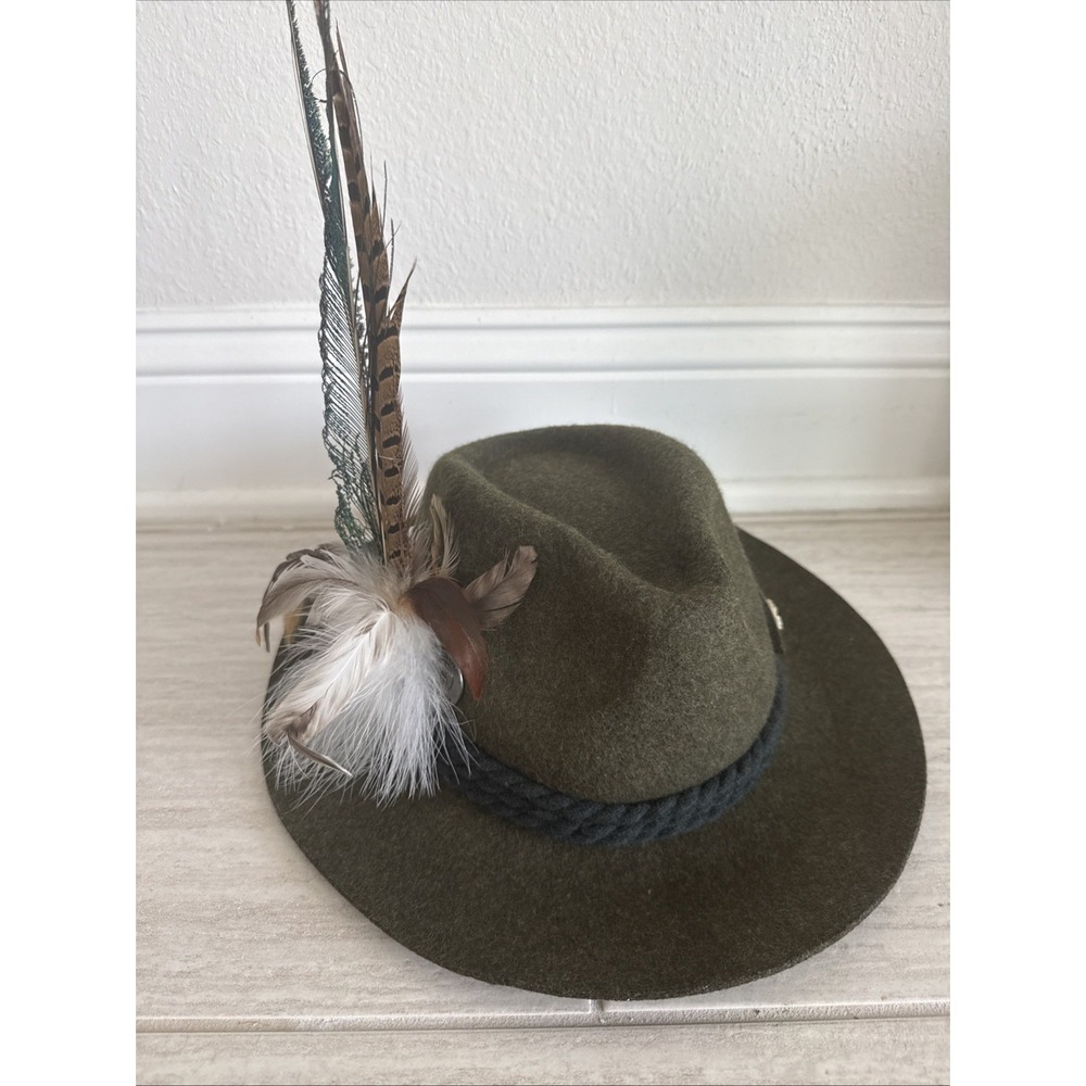Oktoberfest Bavarian 100% Wool Green Hat With Feathers